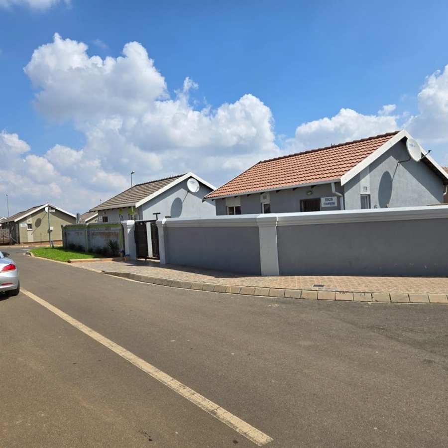 2 Bedroom Property for Sale in Windmill Park Gauteng