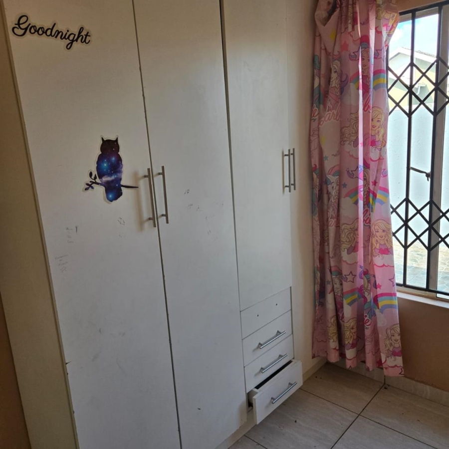 2 Bedroom Property for Sale in Windmill Park Gauteng