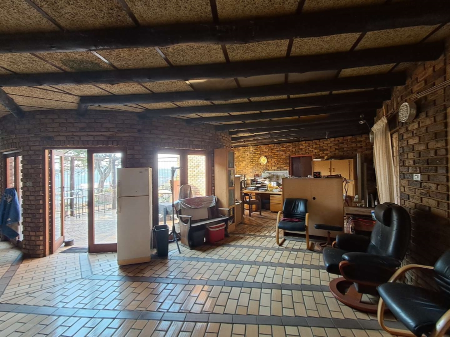 4 Bedroom Property for Sale in Glenvista Gauteng