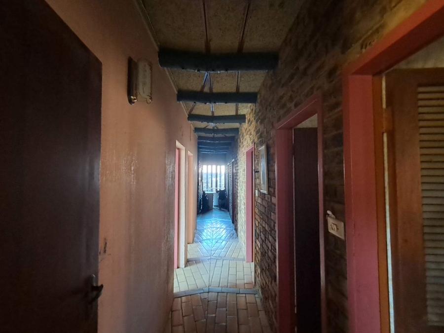 4 Bedroom Property for Sale in Glenvista Gauteng