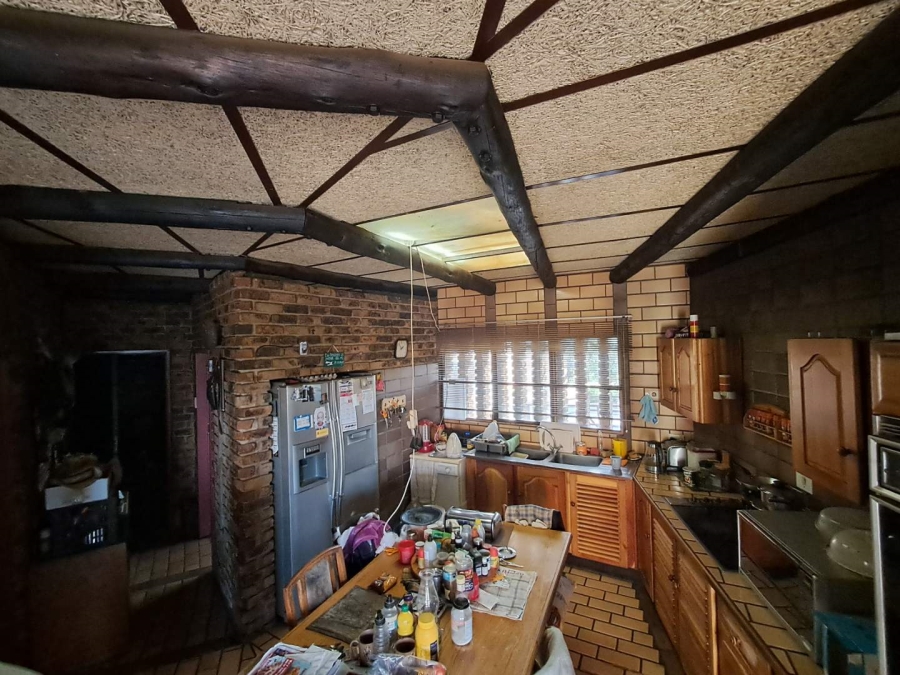 4 Bedroom Property for Sale in Glenvista Gauteng