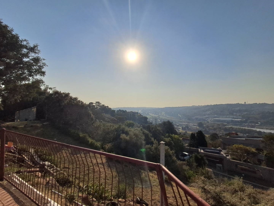 4 Bedroom Property for Sale in Glenvista Gauteng