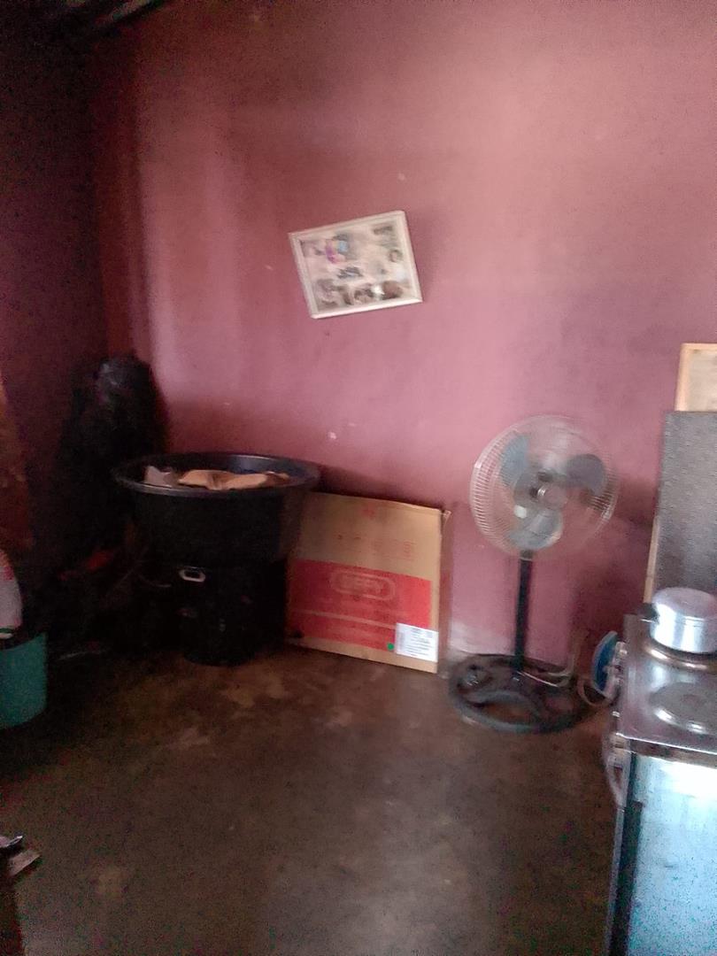 6 Bedroom Property for Sale in Thulani Gauteng