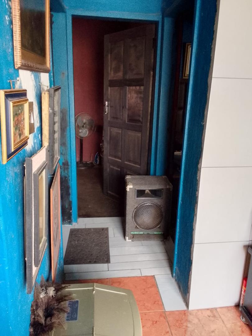 6 Bedroom Property for Sale in Thulani Gauteng