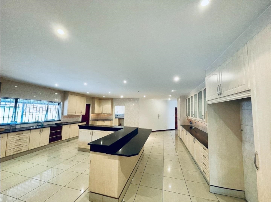 5 Bedroom Property for Sale in Meyersdal Gauteng