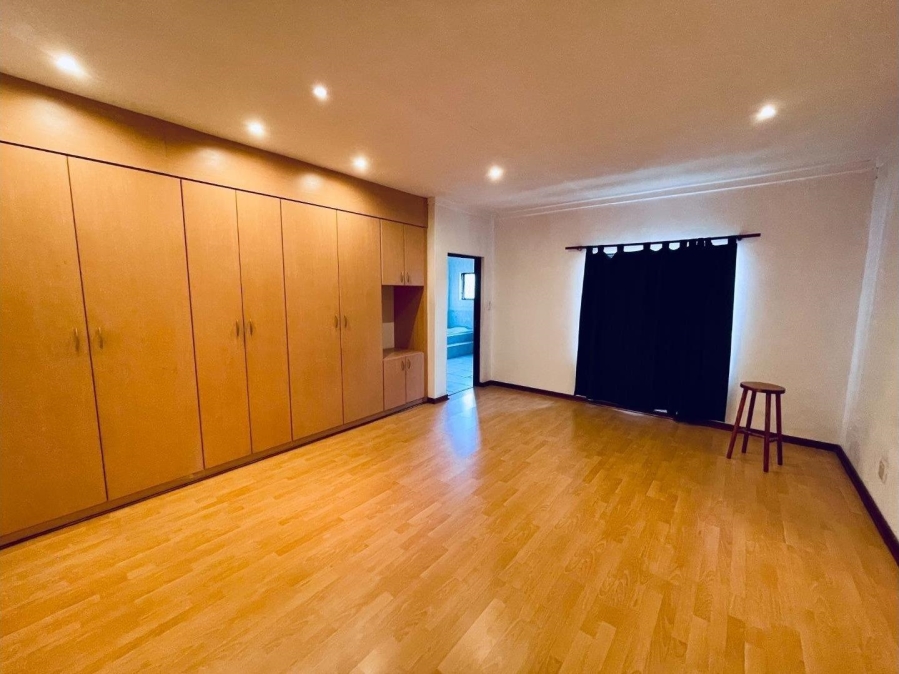 5 Bedroom Property for Sale in Meyersdal Gauteng