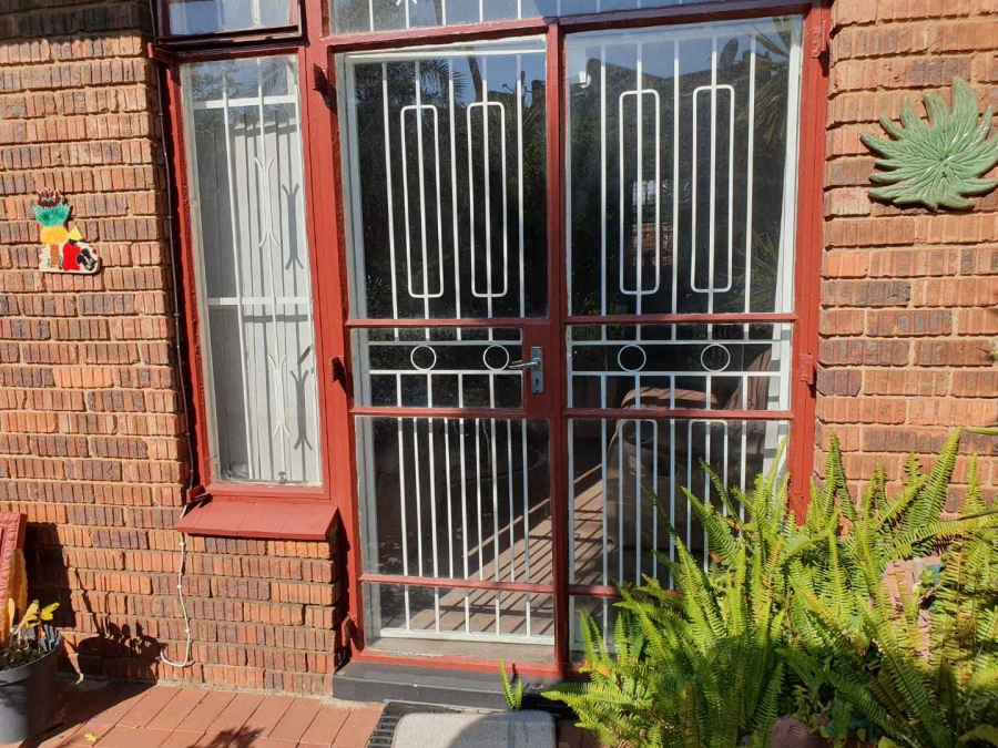 3 Bedroom Property for Sale in The Hill Gauteng