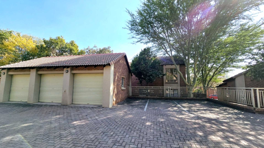 2 Bedroom Property for Sale in Mooikloof Ridge Gauteng