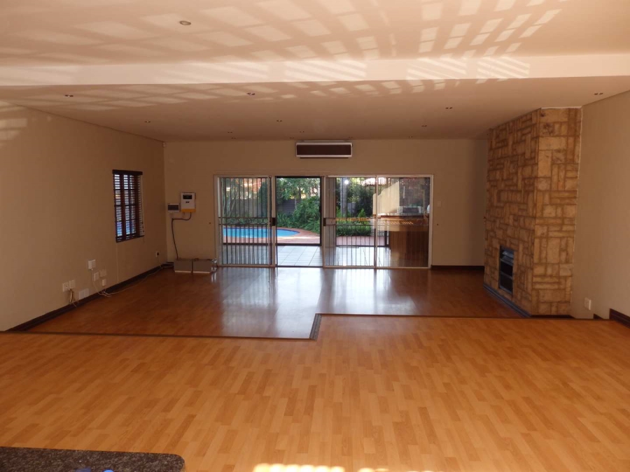 4 Bedroom Property for Sale in Sinoville Gauteng