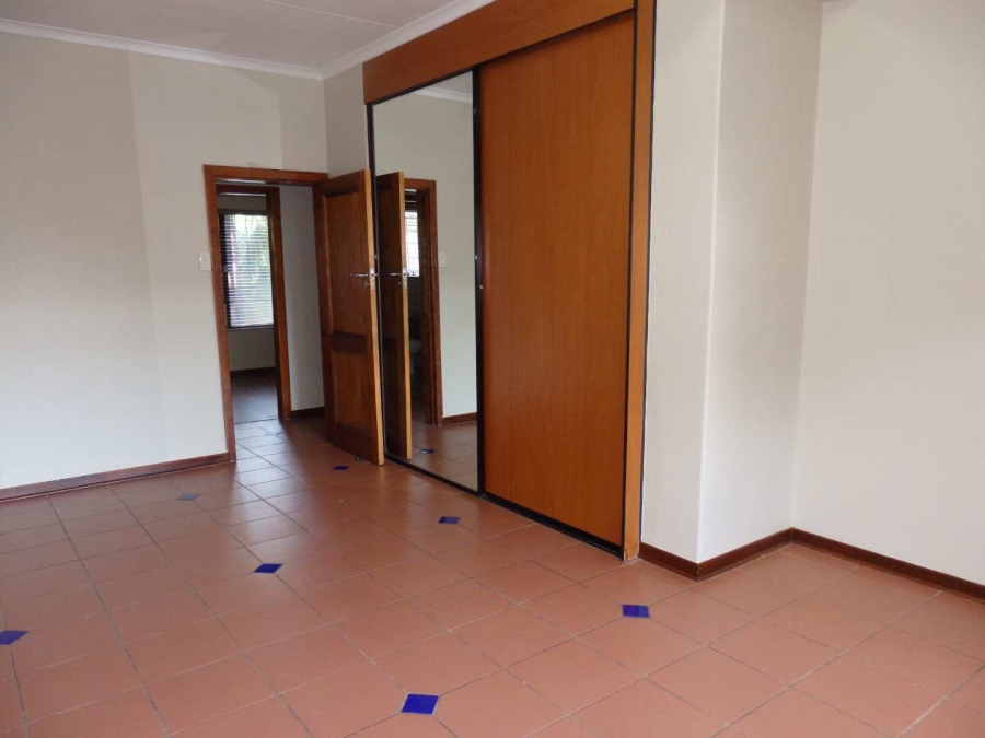 4 Bedroom Property for Sale in Sinoville Gauteng
