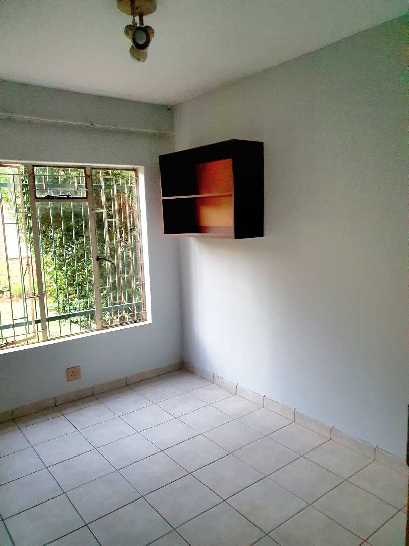 To Let 2 Bedroom Property for Rent in Clubview Gauteng