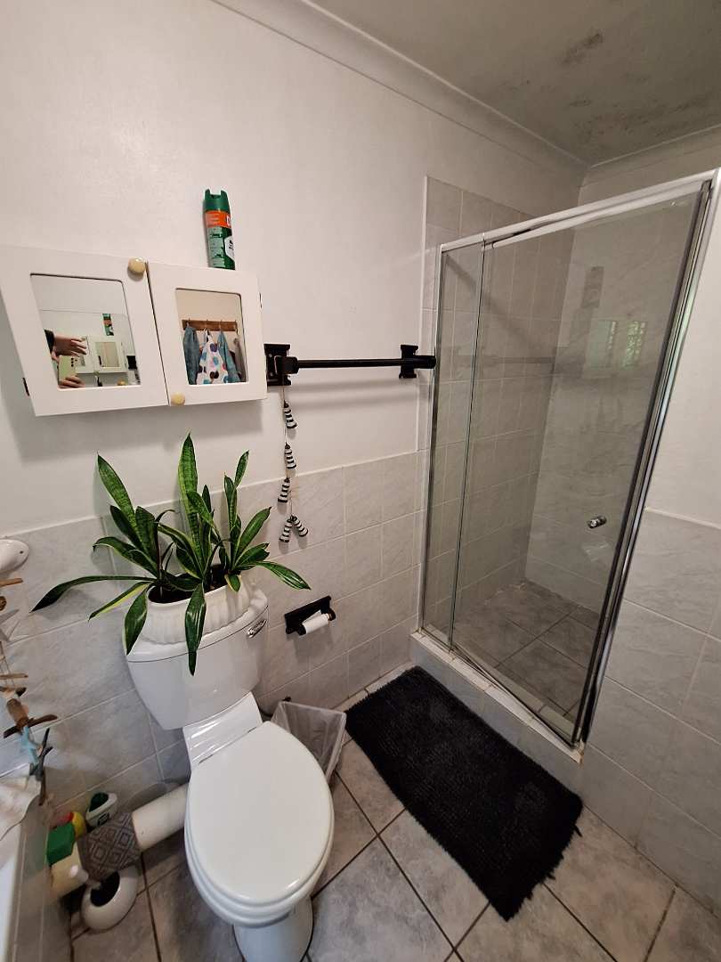 To Let 3 Bedroom Property for Rent in Weltevreden Park Gauteng