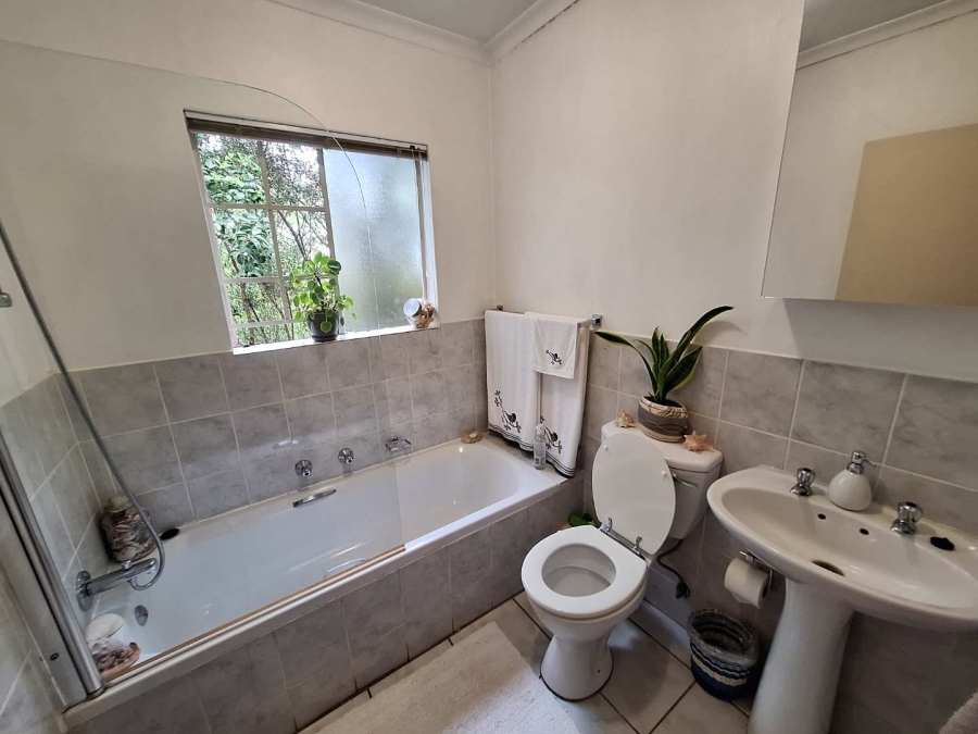 To Let 3 Bedroom Property for Rent in Weltevreden Park Gauteng