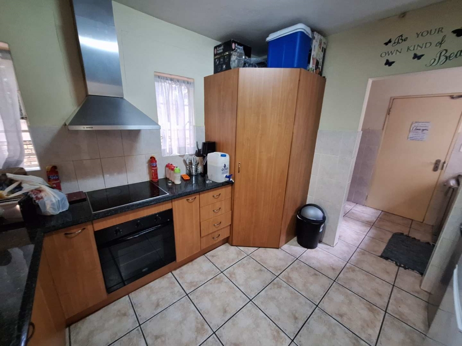 To Let 3 Bedroom Property for Rent in Weltevreden Park Gauteng