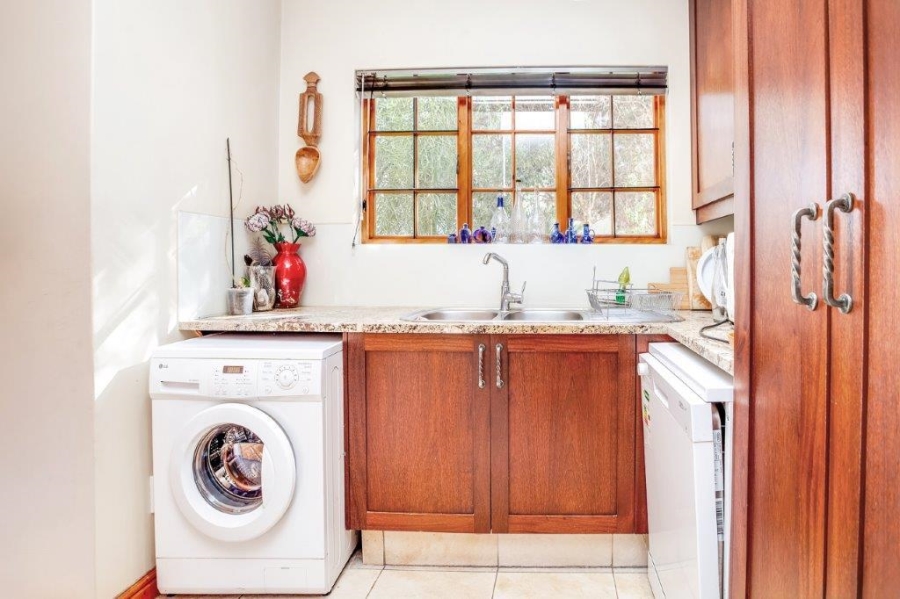 To Let 3 Bedroom Property for Rent in Douglasdale Gauteng