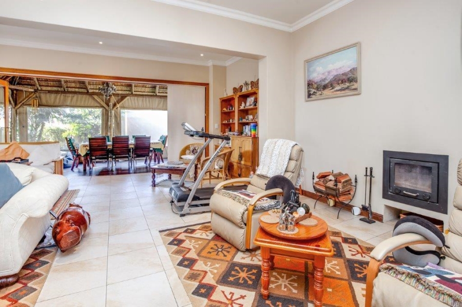 To Let 3 Bedroom Property for Rent in Douglasdale Gauteng