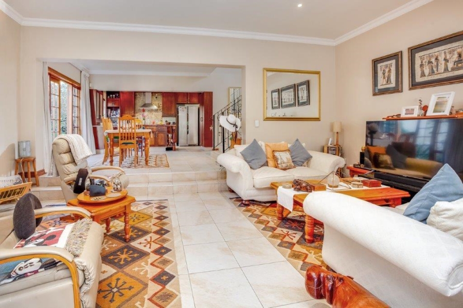 To Let 3 Bedroom Property for Rent in Douglasdale Gauteng