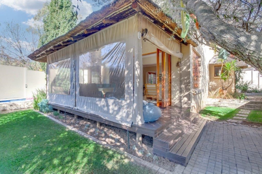 To Let 3 Bedroom Property for Rent in Douglasdale Gauteng