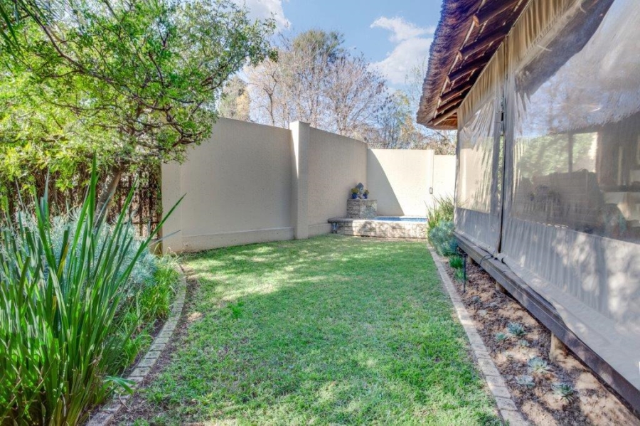 To Let 3 Bedroom Property for Rent in Douglasdale Gauteng