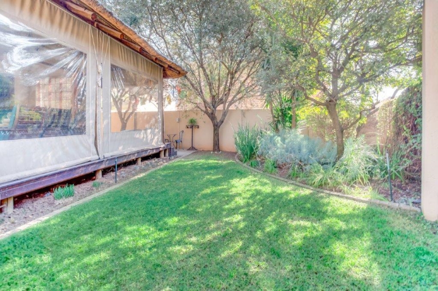 To Let 3 Bedroom Property for Rent in Douglasdale Gauteng