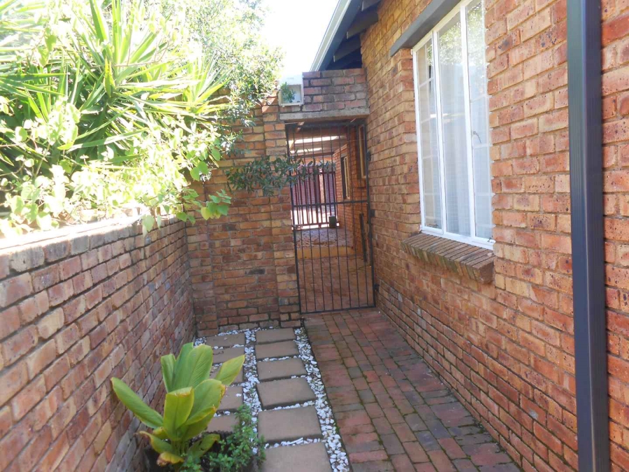 0 Bedroom Property for Sale in Roodepoort Gauteng