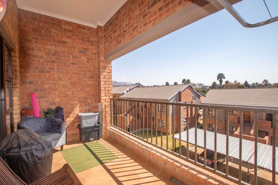 2 Bedroom Property for Sale in Wilgeheuwel Gauteng