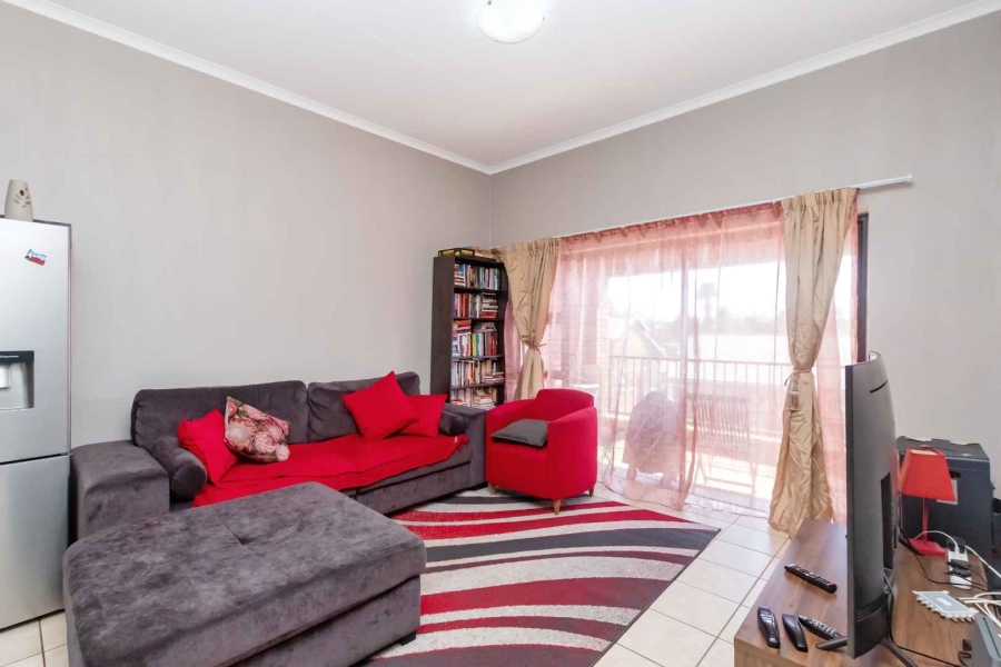 2 Bedroom Property for Sale in Wilgeheuwel Gauteng