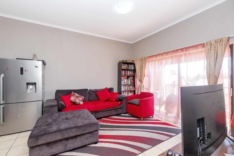 2 Bedroom Property for Sale in Wilgeheuwel Gauteng