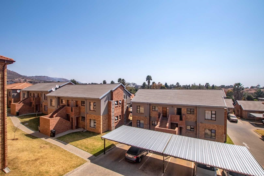 2 Bedroom Property for Sale in Wilgeheuwel Gauteng