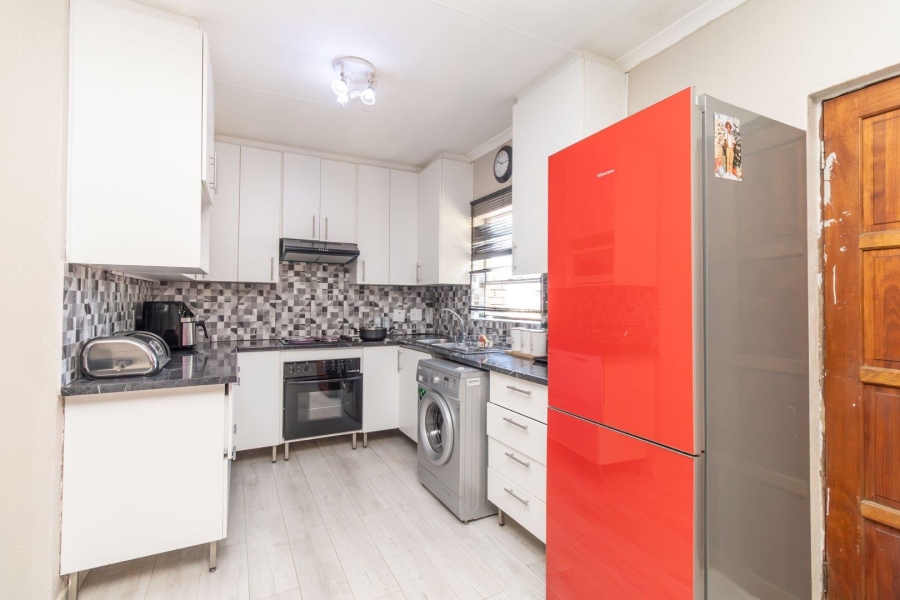 3 Bedroom Property for Sale in Honeypark Gauteng
