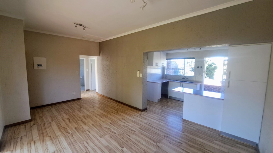To Let 2 Bedroom Property for Rent in Oakdene Gauteng