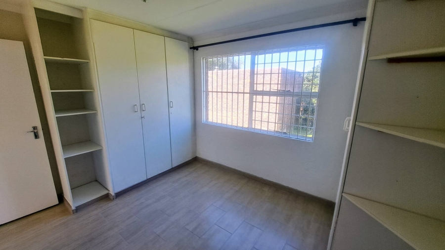 To Let 2 Bedroom Property for Rent in Oakdene Gauteng