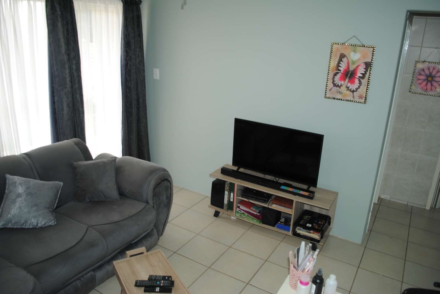 1 Bedroom Property for Sale in Riversdale Gauteng