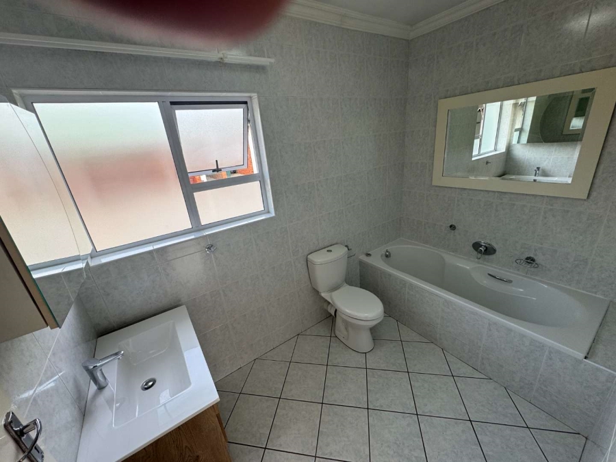 3 Bedroom Property for Sale in New Redruth Gauteng