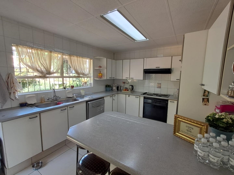 3 Bedroom Property for Sale in Glenvista Gauteng