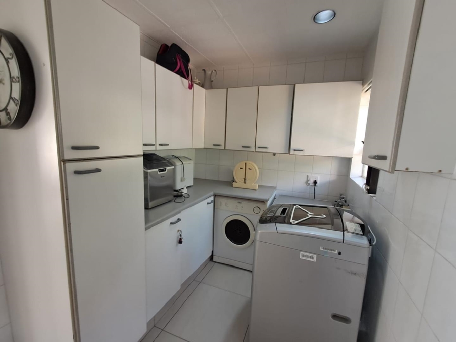 3 Bedroom Property for Sale in Glenvista Gauteng