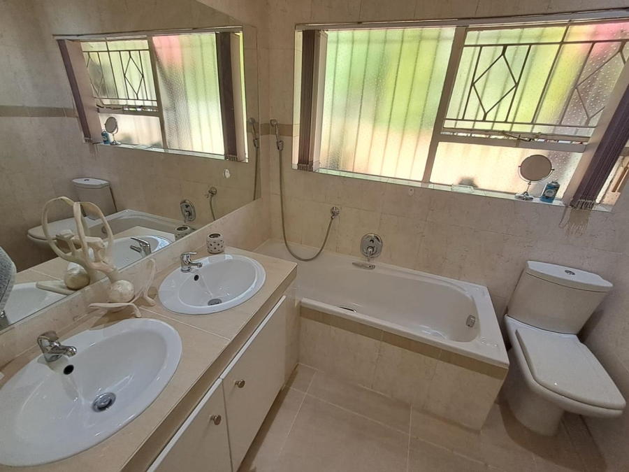3 Bedroom Property for Sale in Glenvista Gauteng
