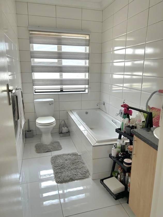 2 Bedroom Property for Sale in Meyersdal Gauteng