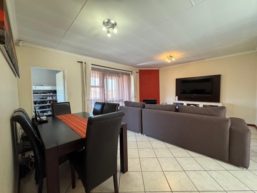2 Bedroom Property for Sale in Meyersdal Gauteng