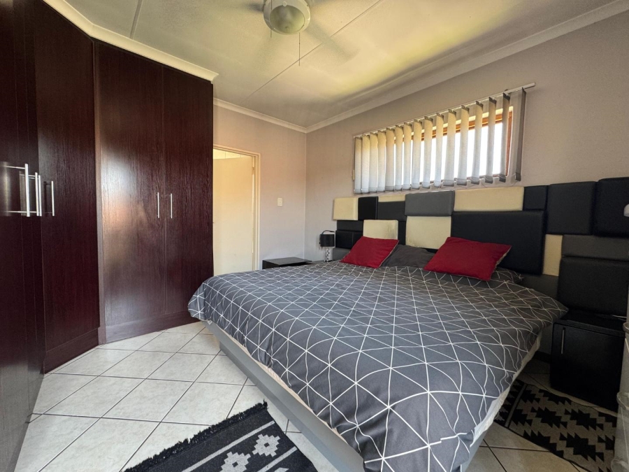 2 Bedroom Property for Sale in Meyersdal Gauteng