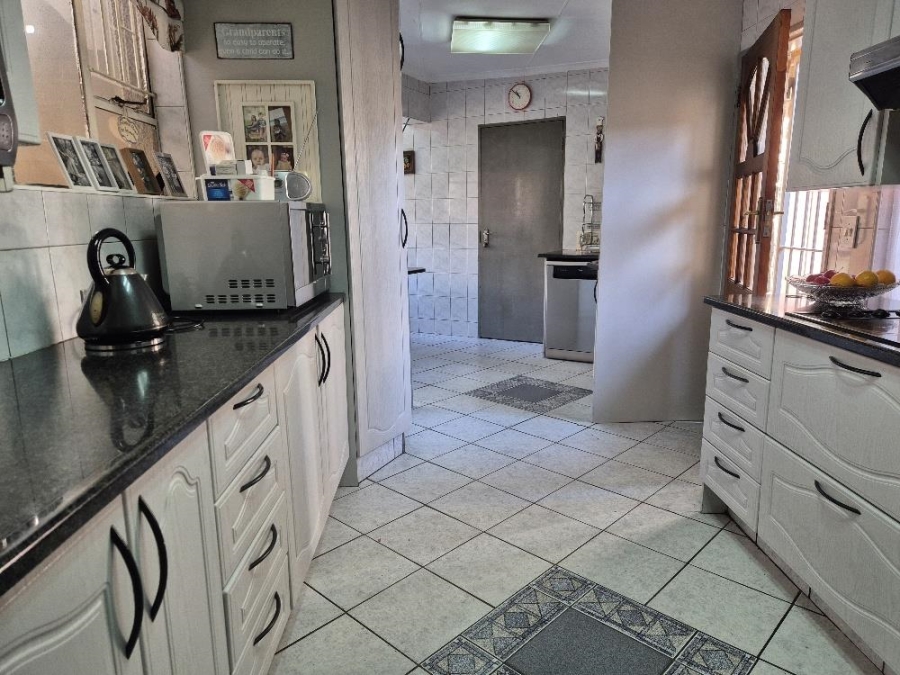 3 Bedroom Property for Sale in Freeway Park Gauteng