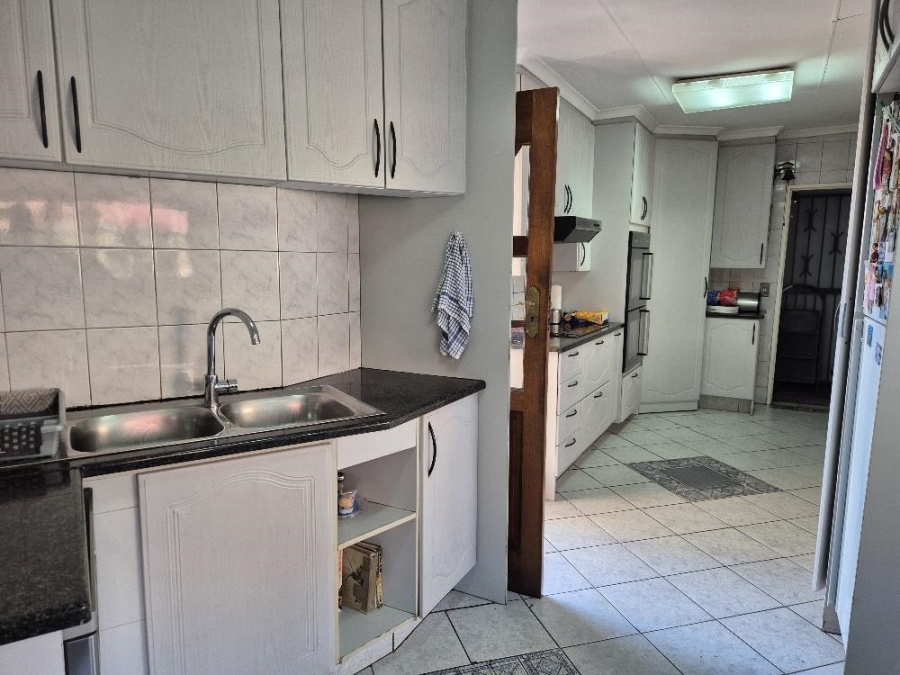 3 Bedroom Property for Sale in Freeway Park Gauteng