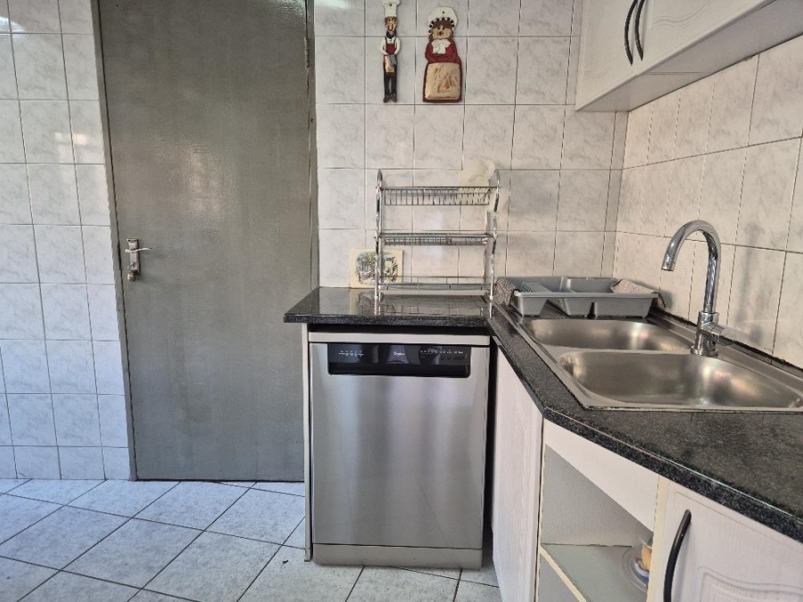 3 Bedroom Property for Sale in Freeway Park Gauteng