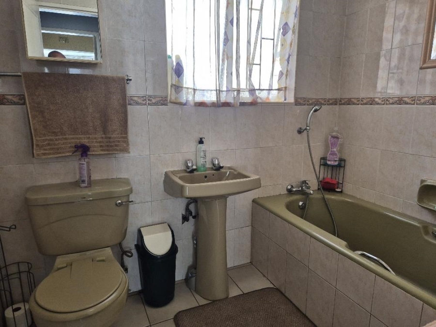 3 Bedroom Property for Sale in Freeway Park Gauteng