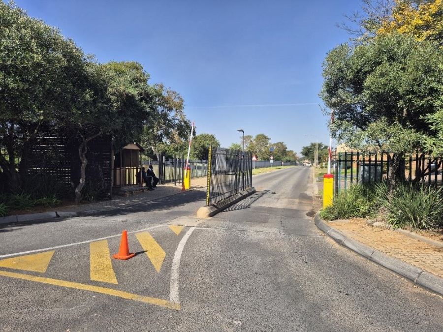 2 Bedroom Property for Sale in Clearwater Estate Gauteng