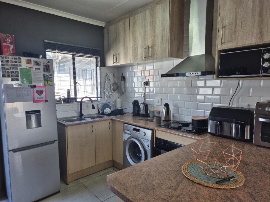 2 Bedroom Property for Sale in Clearwater Estate Gauteng