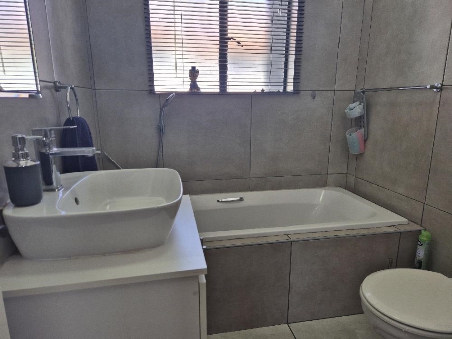 2 Bedroom Property for Sale in Clearwater Estate Gauteng