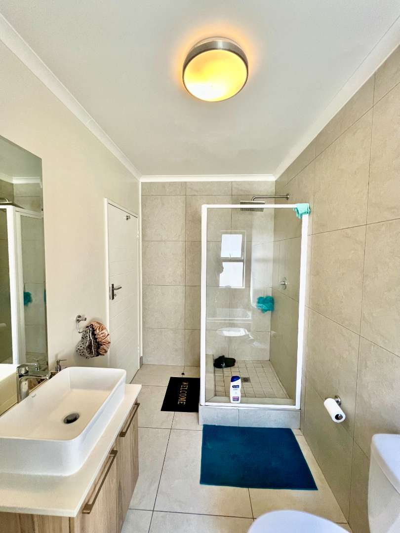 1 Bedroom Property for Sale in Modderfontein Gauteng