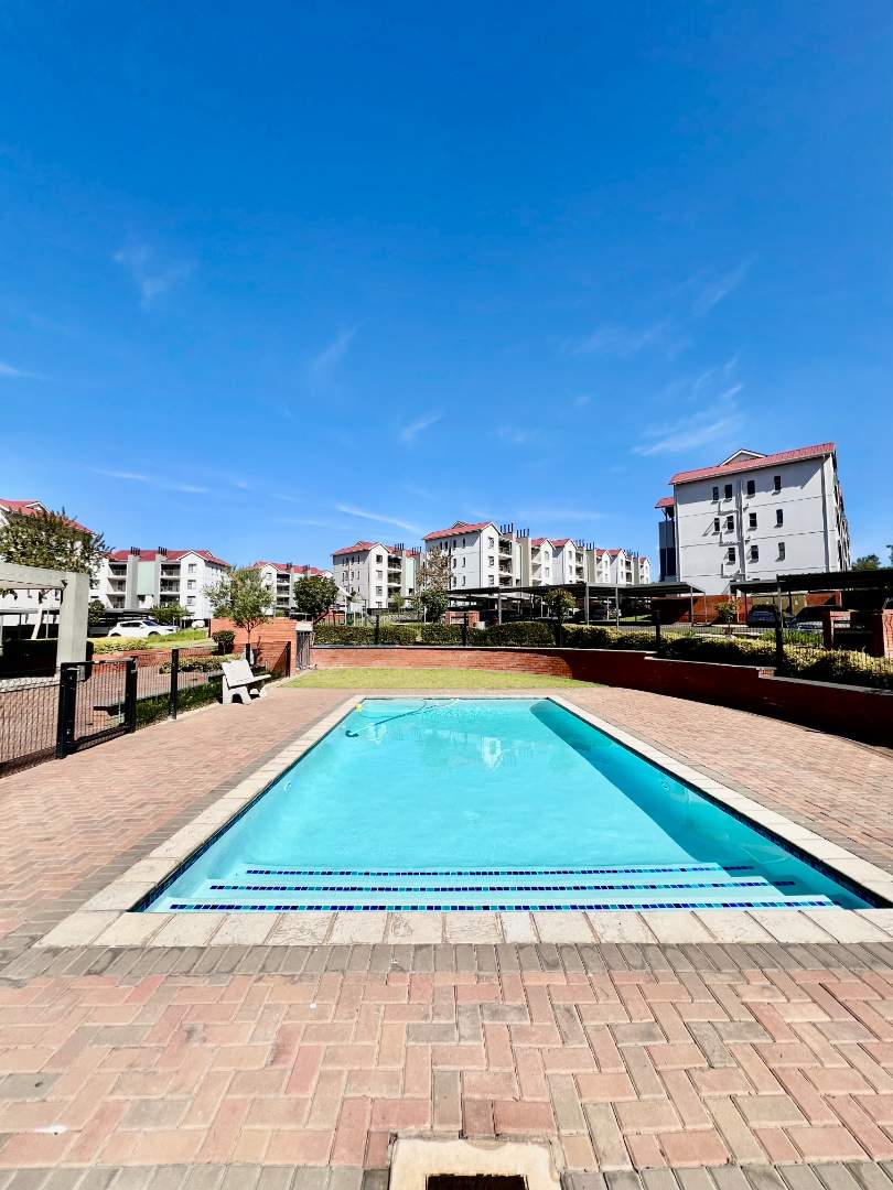 1 Bedroom Property for Sale in Modderfontein Gauteng