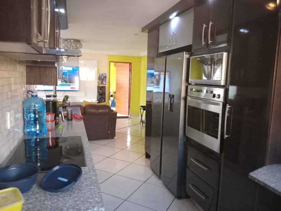 3 Bedroom Property for Sale in The Orchards Gauteng